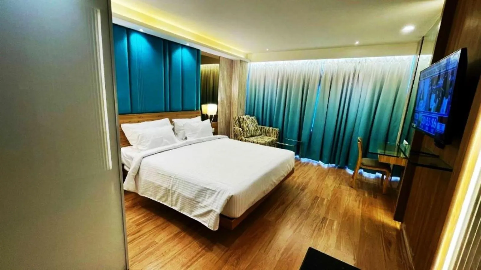 Roopa Elite Hotel Mysore India