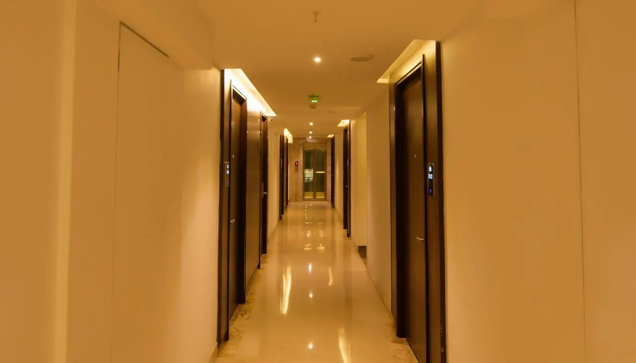****  Roopa Elite Hotel Mysore India