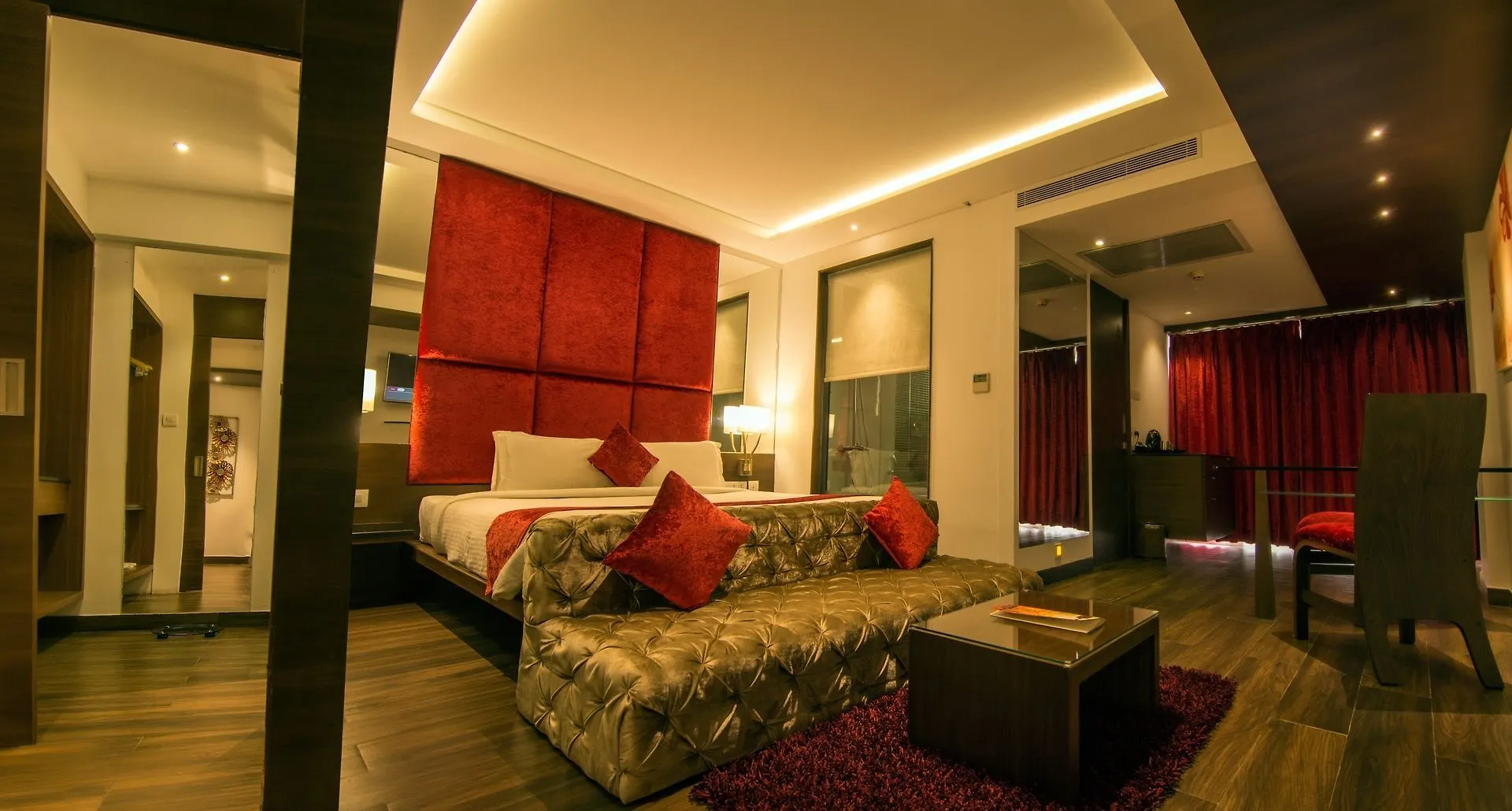 Roopa Elite Hotel Mysore