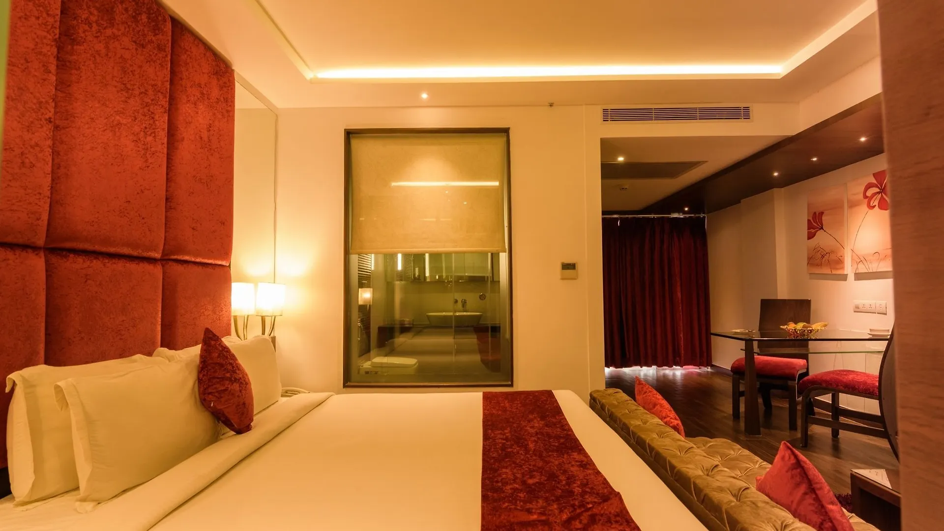 Roopa Elite Hotel Mysore